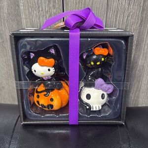 New Blue Sky Clayworks Halloween Hello Kitty Black Cats Salt & Pepper Shakers